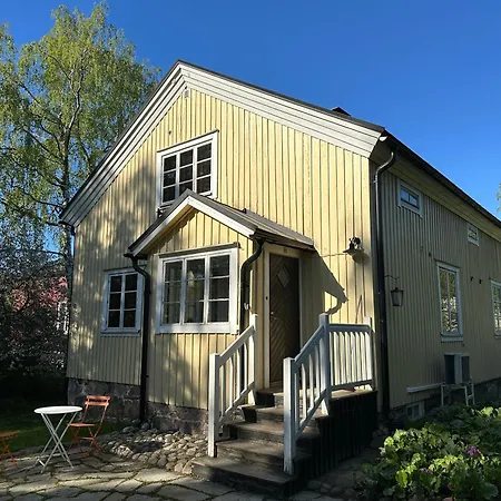 Wooden House In Kaepylae アパート